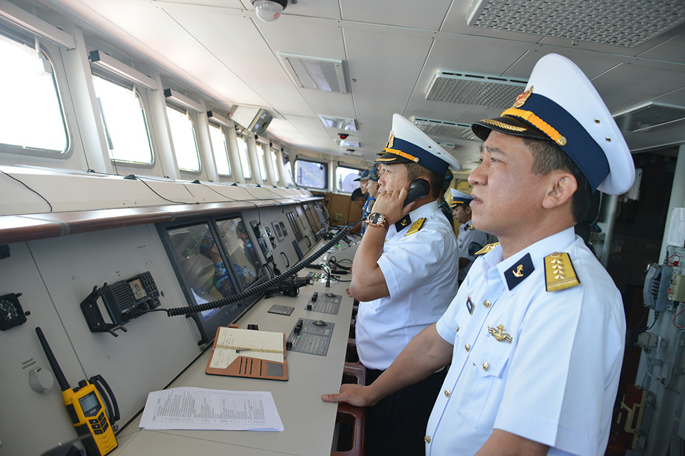 Hai tàu hộ vệ Việt Nam thăm Trung Quốc