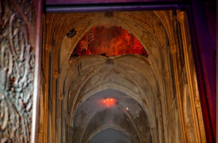 Hình ảnh bên trong Nhà thờ Đức Bà Paris sau hoả hoạn