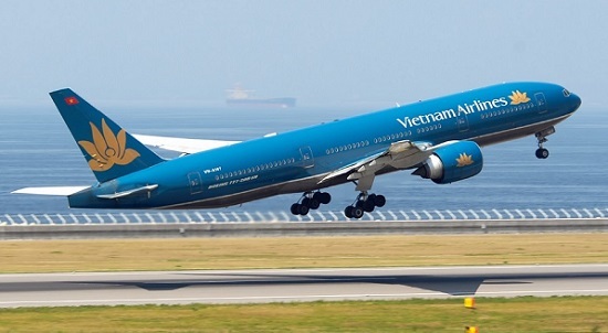 Vietnam Airlines gets green light to list shares on HoSE