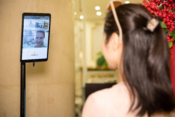 Thanh toán nghỉ dưỡng ở Vinpearl bằng… nụ cười