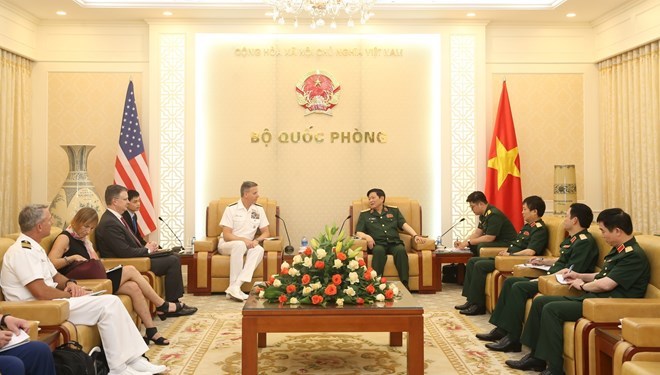 Vietnamese Defence Minister meets USINDOPACOM Commander