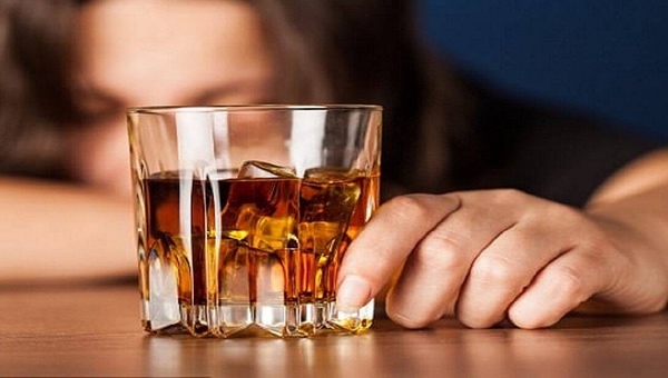 Bí quyết giúp các quý ông uống rượu bia 'ngàn chén' không say