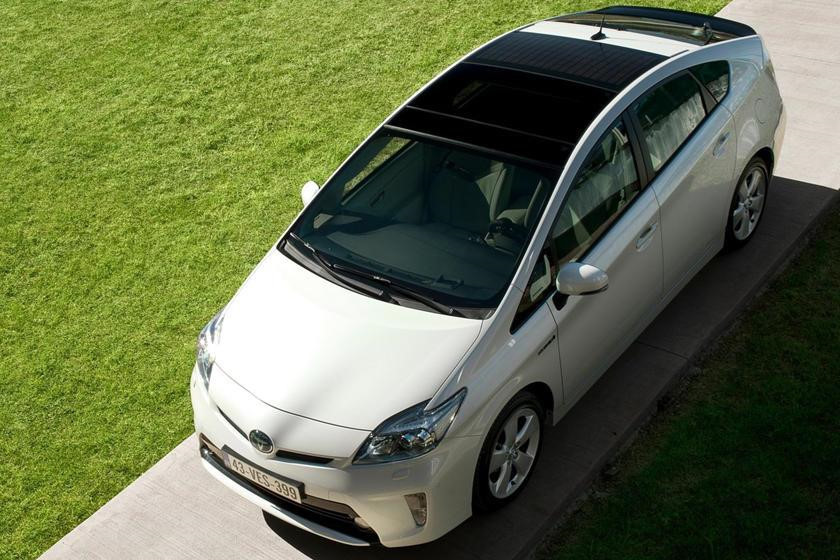 Sedan bán chạy của Toyota gặp vấn đề nghiêm trọng, có nguy cơ cháy nổ Sedan bán chạy của Toyota gặp vấn đề nghiêm trọng, có nguy cơ cháy nổ