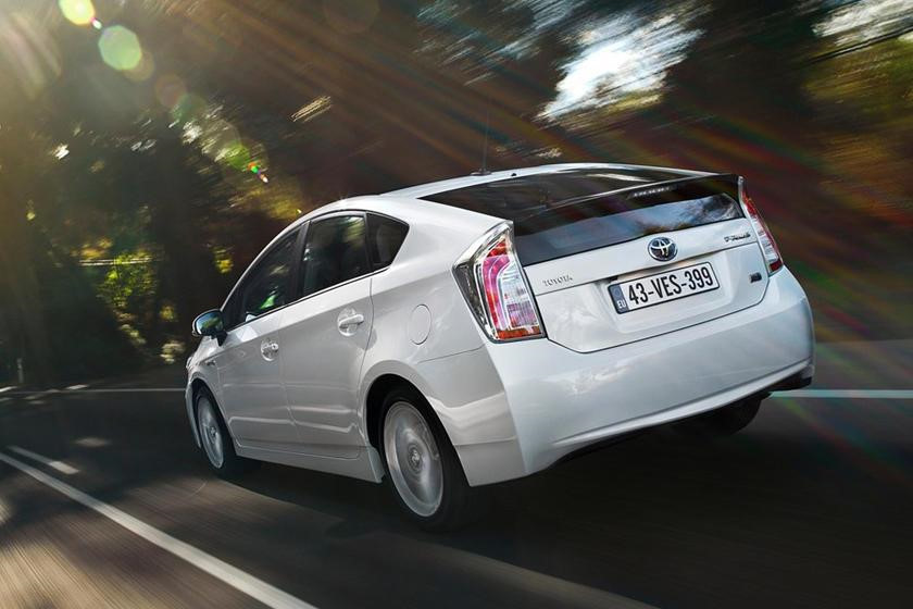 Sedan bán chạy của Toyota gặp vấn đề nghiêm trọng, có nguy cơ cháy nổ Sedan bán chạy của Toyota gặp vấn đề nghiêm trọng, có nguy cơ cháy nổ