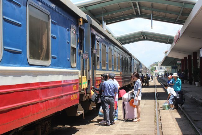 Feedback still needed for trans-Vietnam express railway