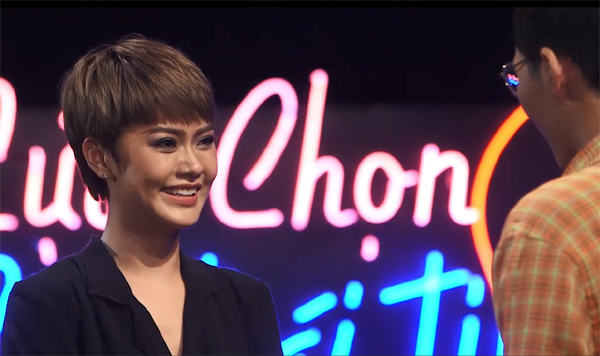 Lần đầu đi hẹn hò, 'bản sao Miu Lê' chọn yêu 'phi công trẻ' từng có 7 mối tình
