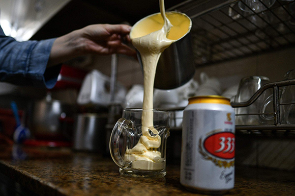 Hanoi’s decade-old café delights foreign visitors with egg beer