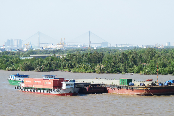 Waterway transport still limited in Vietnam despite potential