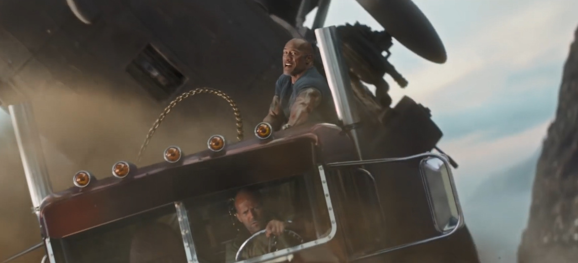 The Rock một mình cân cả trực thăng trong phim ngoại truyện của 'Fast & Furious'