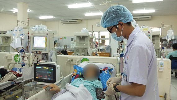 Vietnamese girl hospitalized because of self-medicate for weight loss