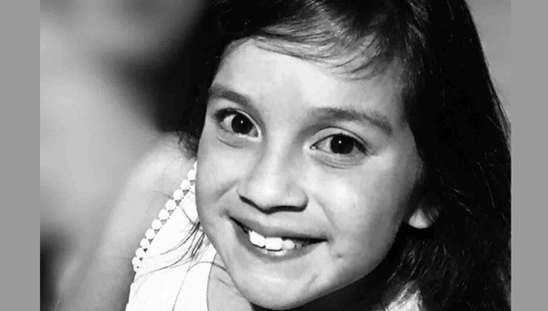 Bé gái 11 tuổi tím tái rồi tử vong sau khi tự đánh răng tại nhà