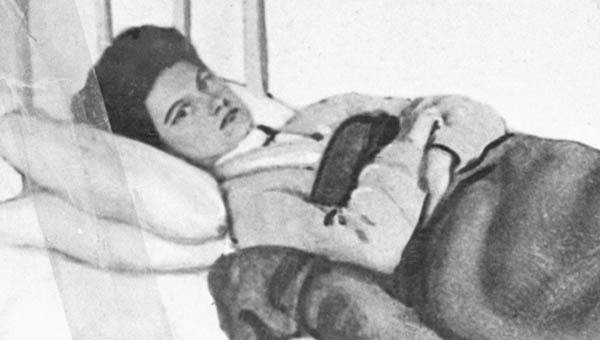 Nữ đầu bếp là 'ổ dịch sống', bị cách ly tới chết ở chốn không người