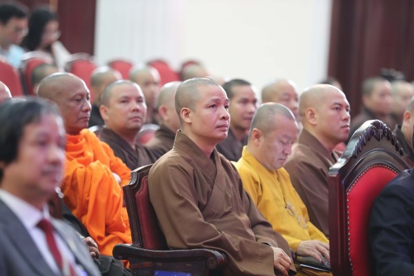 Khởi động dự án dịch thuật tác phẩm kinh điển phương Đông