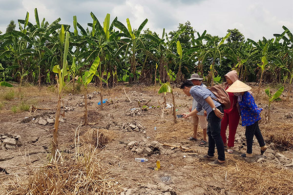 Người đàn ông nghi bị hàng xóm giết chết, bỏ xác dưới kênh