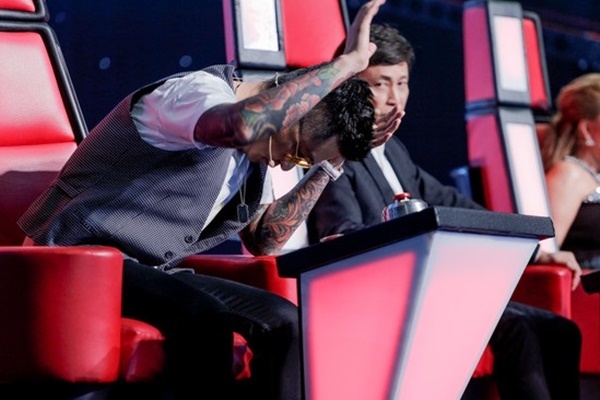 Tuấn Ngọc bấm ‘chặn’ Tuấn Hưng vì không muốn để đàn em ăn hiếp