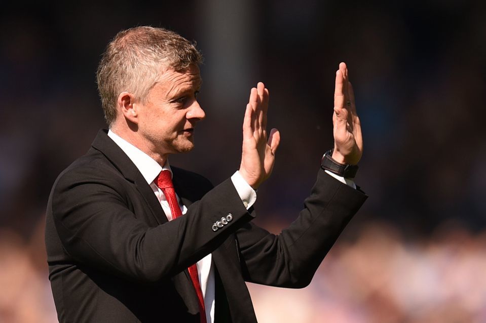 Solskjaer làm điều này, fan MU chẳng lỡ trách cứ