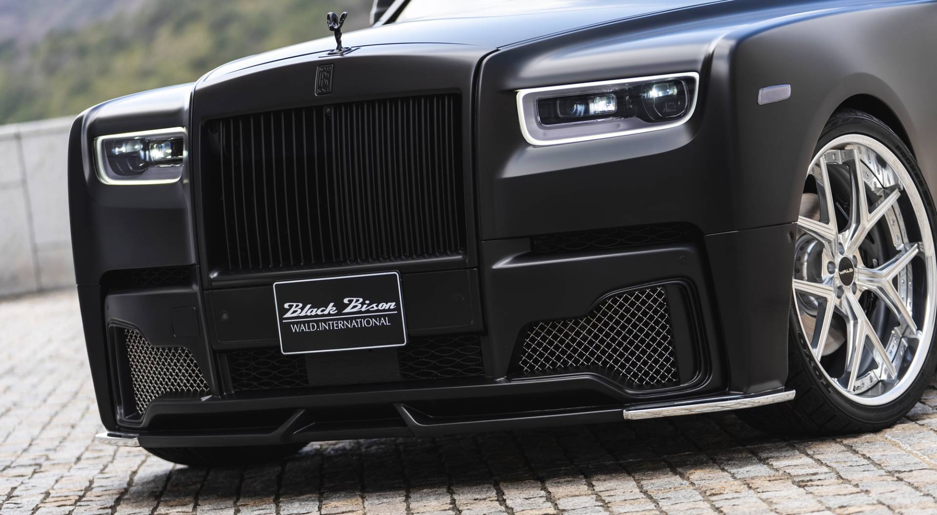 Photo Gallery Black Bison body kit for RollsRoyce Cullinan unveiled