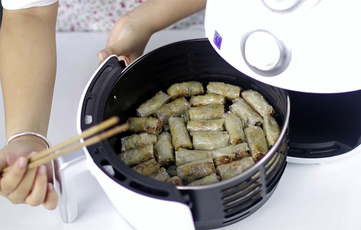 Nồi chiên không dầu được ngợi ca: Những bí ẩn khiến bà nội trợ hối hận