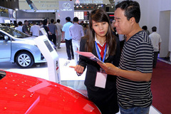 Vay mua xe, tặng thêm ưu đãi bảo hiểm