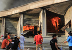 Sau tiếng nổ lớn, xưởng sản xuất bàn ghế ở Bình Dương cháy dữ dội