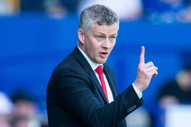 Solskjaer nói điều phũ phàng trước derby Manchester