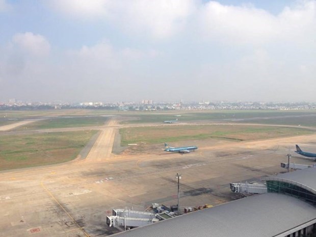 Aviation authority, France firm study upgrading Noi Bai int’l airport