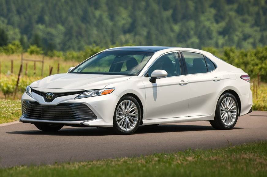 Trở lại sau thời lãng quên: Camry, Accord... bất ngờ giảm giá