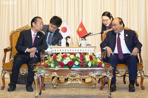 Thủ tướng tiếp xúc song phương bên lề Diễn đàn ‘Vành đai và Con đường’