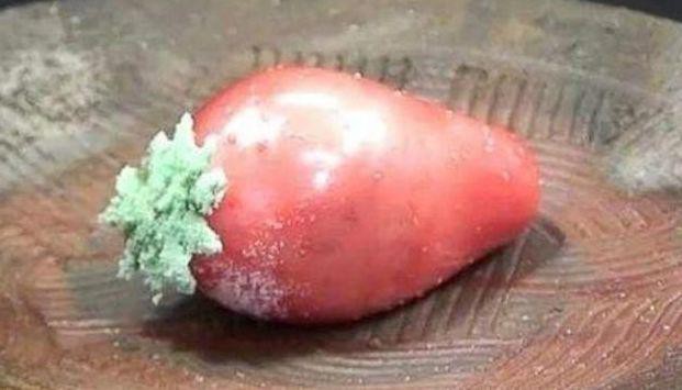 Có gì đặc biệt ở loại dâu tây Nhật Bản giá gần 3 triệu đồng 1 quả?