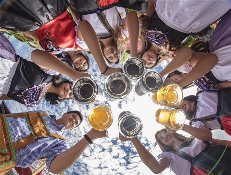 Trải nghiệm lễ hội bia ‘chuẩn Oktoberfest’ ngay tại Bà Nà Hills
