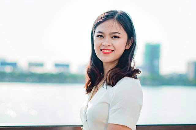 Hành động đẹp của nữ thiếu úy công an 9X