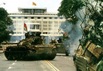 Chiếc xe tăng nào húc đổ cổng Dinh Độc Lập trưa ngày 30/4/1975?