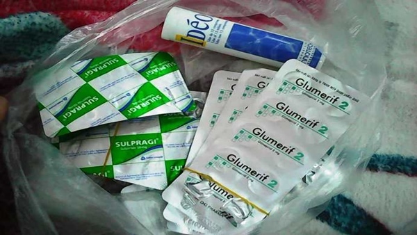 Uống nhầm thuốc của vợ, chồng nguy kịch