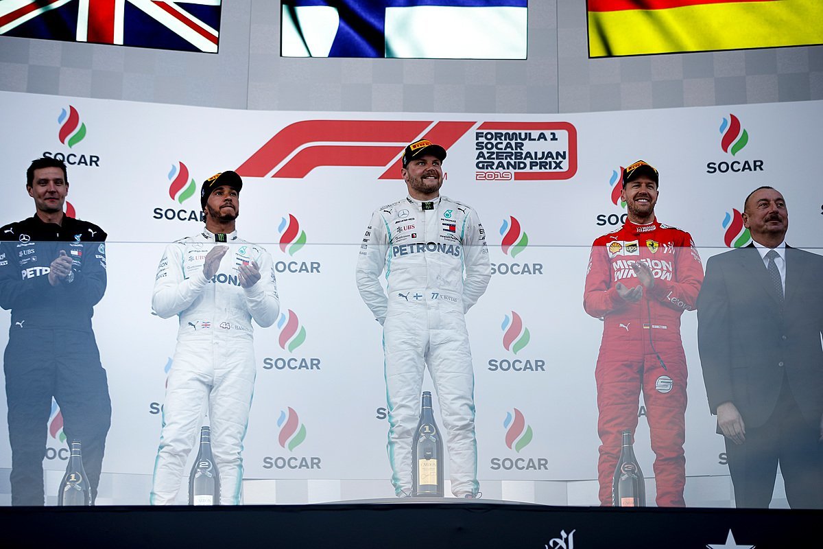 Bottas giúp Mercedes thắng tuyệt đối ở Azerbaijan