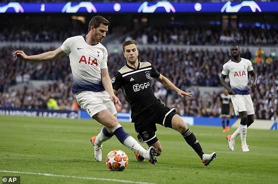 Lịch thi đấu bóng đá hôm nay 8/5: Tottenham tử chiến Ajax