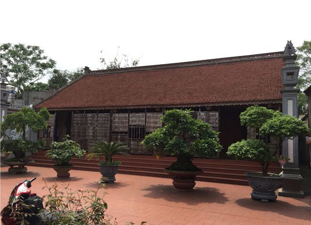 Trầm trồ trước vẻ đẹp của ngôi nhà gỗ mít độc nhất nhì đất Hà Thành