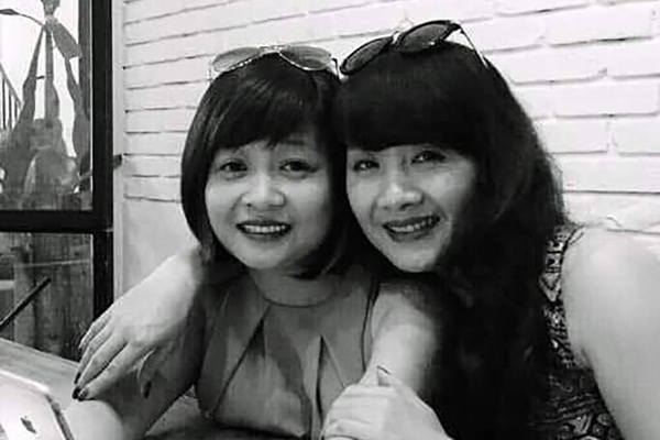 Tai nạn ở hầm Kim Liên: Lặng người nữ sinh đăng cáo phó cho mẹ