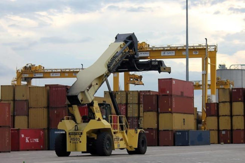 Trade deficit with China nears US$12b in Jan-Apr