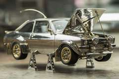 Kỷ lục: Sản xuất 1 chiếc ô tô bằng vàng, kim cương mất 25 năm