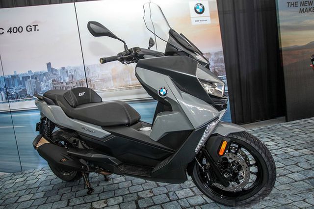 Siêu mô tô BMW Trung Quốc có giá rẻ bằng một nửa xe tại Việt Nam