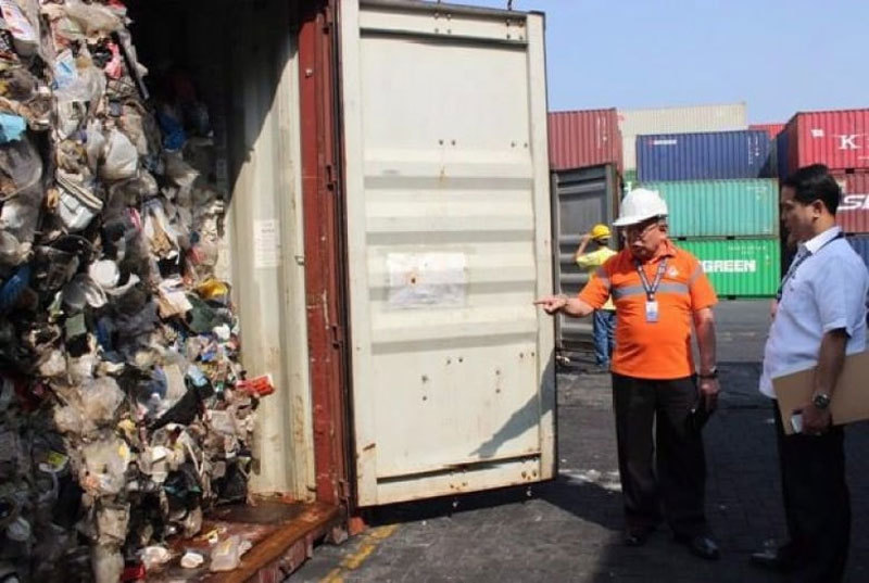 Bị Philippines dọa 'tuyên chiến', Canada đành nhận lại hàng tấn rác thải