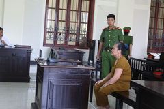 Cú lừa ngoạn mục chiếm 24 tỷ đồng của 'nữ đại gia' phố núi