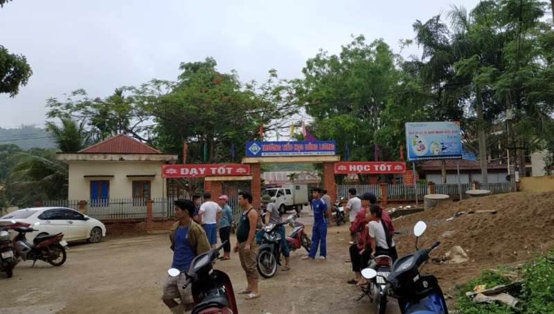 Thanh niên Thanh Hóa lao vào trường đâm 5 học sinh thương vong