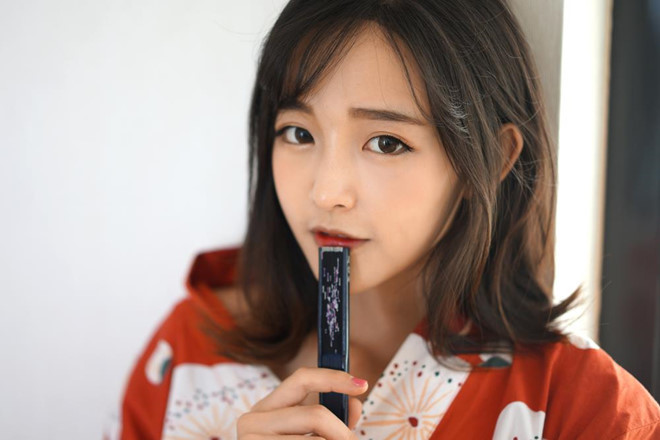 Sự thật về hợp đồng thuê bạn gái trong sáng