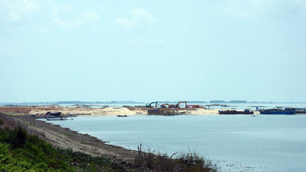 Dau Tieng Lake sand mining to be halted
