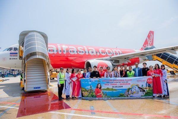 Foreign airlines seek niche market in Vietnam