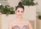 Tiểu Vy ngồi ghế giám khảo chấm Hoa hậu doanh nhân khi mới 19 tuổi