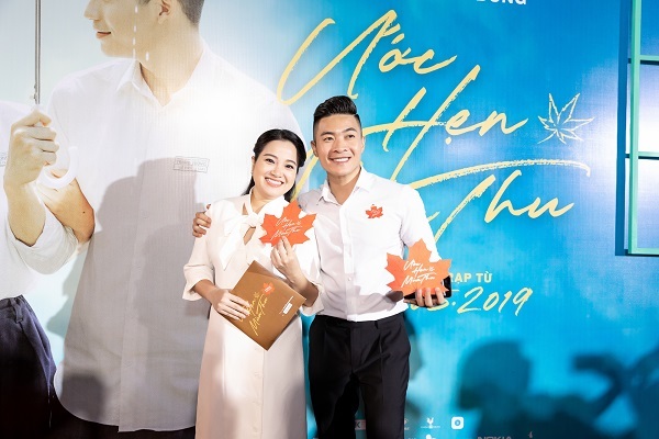 Á hậu Hoàng Oanh tiết lộ bí quyết 'yêu' trai trẻ kém 8 tuổi