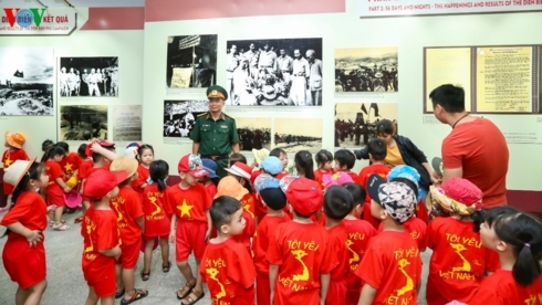 Exhibition spotlights Dien Bien Phu victory