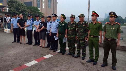 Vietnamese police arrest two Chinese fugitives